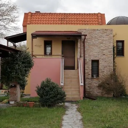 Holiday home Gavriadia *