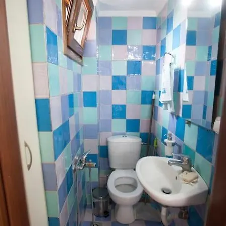 Gavriadia * إيريسوس